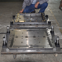 Matrice de poinçonnage progressive à grande vitesse SPM 200 pour œillets métalliques de chaussures/sacs/vêtements LIHAO MACHINE Modèle LH