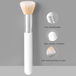 Pinceau de maquillage pour poudre libre professionnel <span class=keywords><strong>à</strong></span> <span class=keywords><strong>tête</strong></span> plate en forme d'éventail personnalisé blanc nouvel outil cosmétique unique en gros - Product Image 1