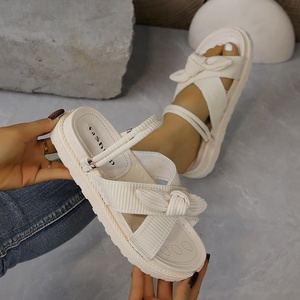 Nouvelles sandales tendance pour femmes, couleur unie, bout ouvert, à brides croisées avec nœud, plateforme imperméable, mules élégantes pour femmes - Product Image 2