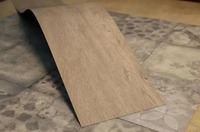 Plancher en PVC LVT de conception moderne, pose libre, dos sec, moquette en chevrons, colle vinyle, surface EIR, adhésif facile