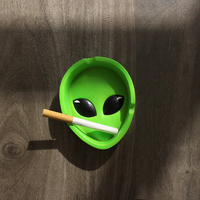 Cendrier portable moulé sur mesure pour fumeurs extraterrestres ornement de décoration de maison de luxe