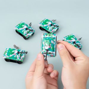Jouet de combat à inertie en métal pour enfants de 5 à 7 ans, cadeau éducatif, style rétro classique - Product Image 1
