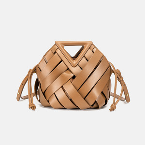 Elegante Bolso Tipo Cubo de Cuero Vegano Hecho a Mano para Mujer, con Diseño a Rayas, Cierre con Cordón, Portátil, Moderno, para Uso Diario y Viajes - Product Image 3
