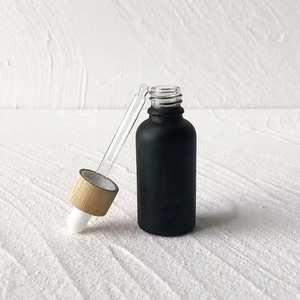Flacone Contagocce da Laboratorio Nero Opaco con Tappo in Bambù da 30 ml (1 oz) con Pipetta in Vetro per Olio per Capelli, Barba, Prodotti Chimici, Colonie e Profumi - Product Image 2