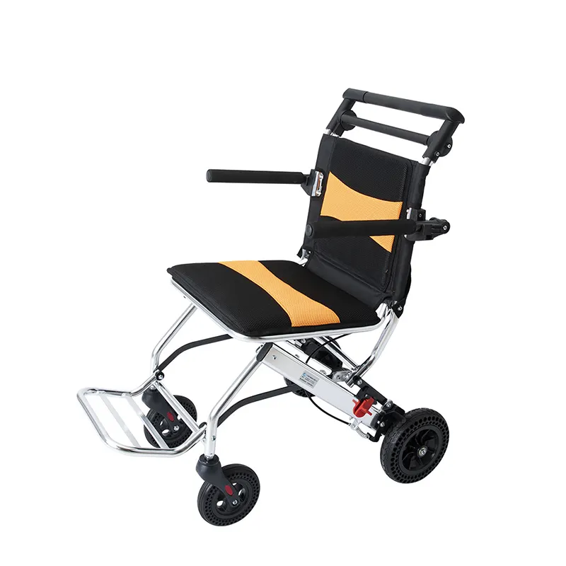 Fauteuil roulant manuel d'usine fauteuil roulant léger multifonctionnel d'alliage d'aluminium de transport