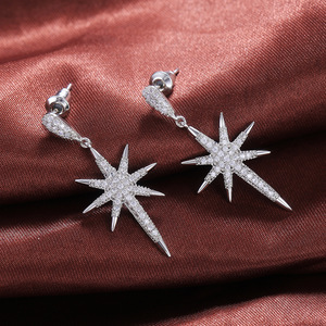 Orecchini a stella scintillanti da donna, orecchini geometrici, gioielli alla moda per tutti i giorni - Product Image 3