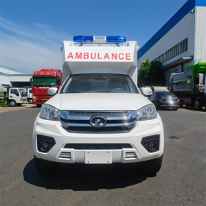 Nouveau camion ambulance pick-up diesel 4x4 à toit surélevé, manuel, LHD/RHD, fourni par le fabricant pour les opérations de sauvetage sur le terrain - Product Image 2