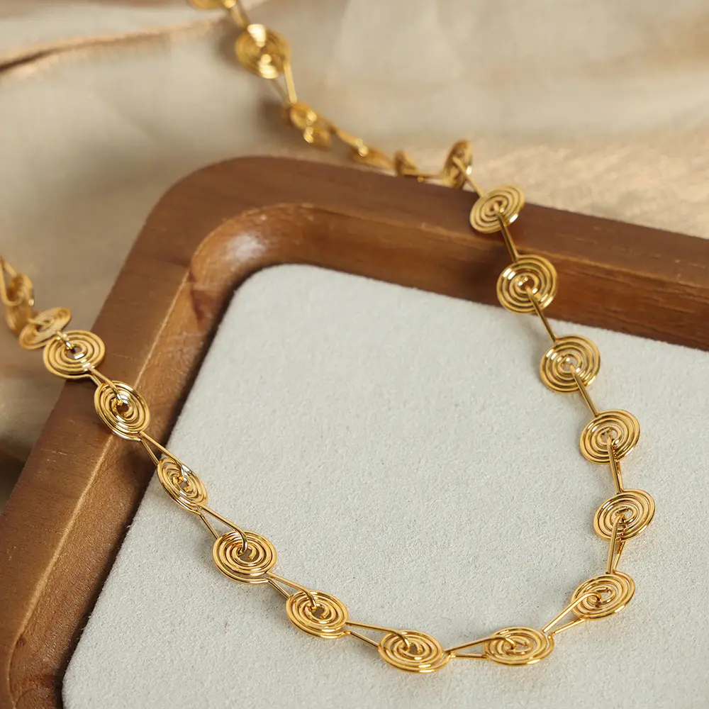 Anlaufsicher 18k Gold Plattiert Choker-Halsband Modeschmuck-Set wasserdicht Edelstahl-Halsband Armband für Damenschmuck