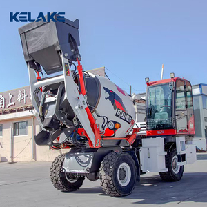 New Condition 2.6m Self-loading Concrete Mixer Truck With Engine & Pump Automatic Feeding High Efficiency - Product Image 2