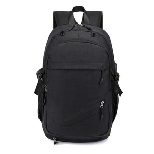 Mochila Deportiva de Baloncesto Impermeable Personalizada con Logotipo, de Poliéster, con Capacidad de 30-40L, para Viajes en Equipo - Product Image 2