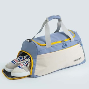 Sac de voyage unisexe en nylon 25L avec fermeture éclair, souple, décontracté, imperméable et poignée rétractable - Product Image 2