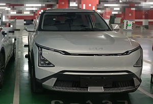 中国製 キア EV5 2023 2024 中古車 格安 中古 高級車 オートマチック キア EV5 EV 電気自動車 SUV 中国から販売中 - Product Image 4