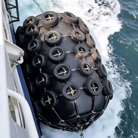 Ailes de protection pour bateaux Yokohama en caoutchouc naturel pour l'amarrage des navires, les ports et les terminaux, haute flottabilité 80 kPa, certifiées ISO 17357