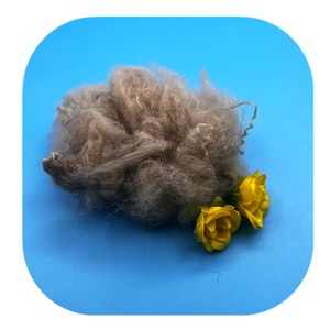 <span class=keywords><strong>Ouate</strong></span> en fibre de polyester <span class=keywords><strong>siliconée</strong></span> creuse de qualité supérieure 1.33dtex – Achetez de la fibre de polyester en Chine - Product Image 1