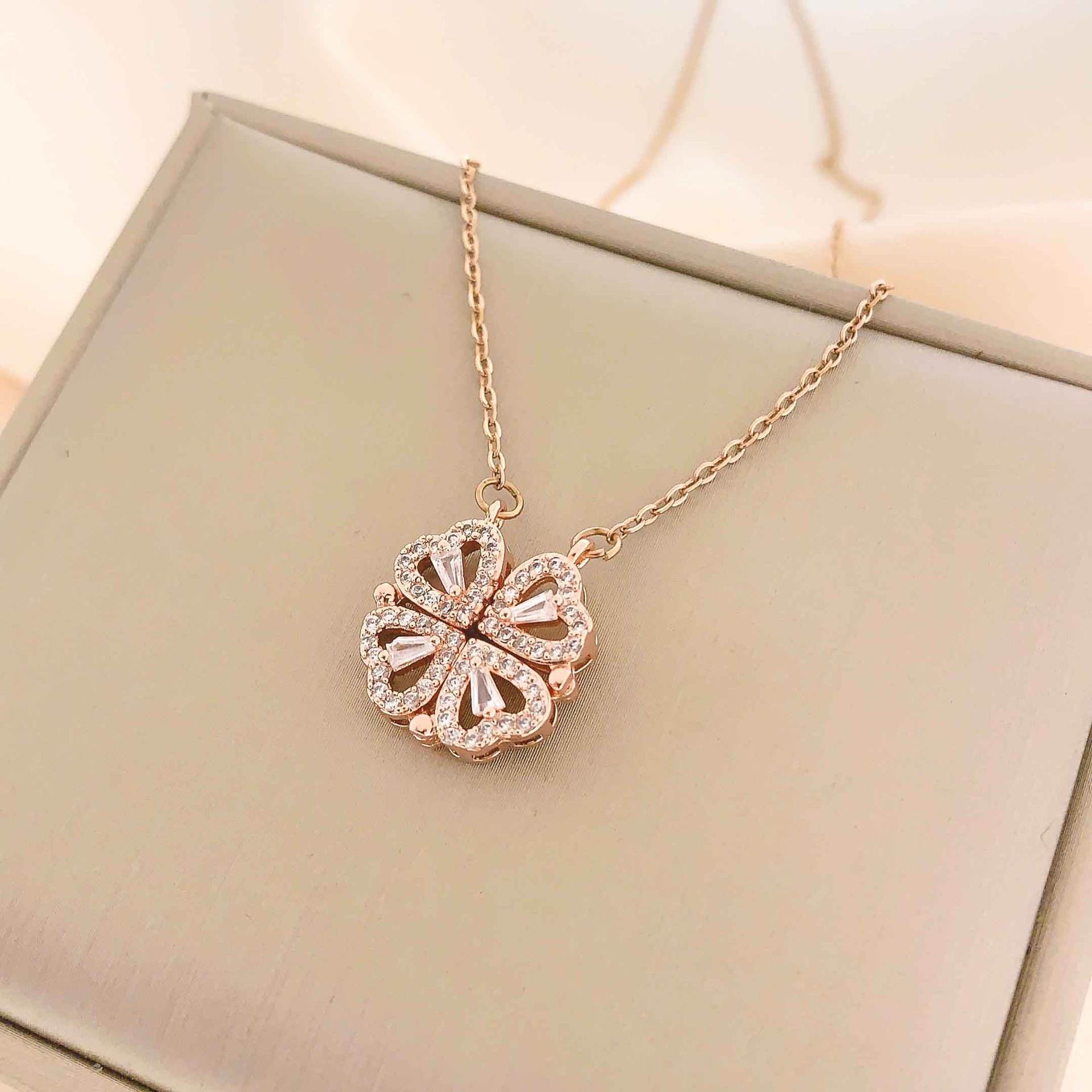 กุหลาบทอง-สร้อยคอ