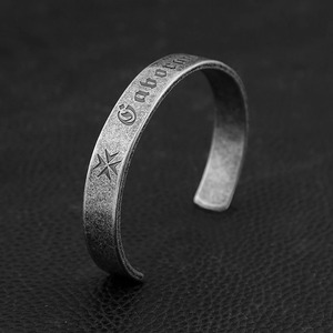 ยูนิค กำไลข้อมือสแตนเลสสตีลแบบเปิดลายดาว ดีไซน์ทิเบต สำหรับทุกเพศ เหมาะสำหรับใส่ทุกวัน - Product Image 1