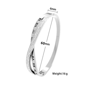 थोक स्टेनलेस स्टील सुरुचिपूर्ण न्यूनतम ब्रैसलेट 18k सोने की प्लेटेड डायमंड फैशन रोमन अंक भिंगल गहने - Product Image 3