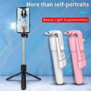 Mini Perche à Selfie Portable R1S avec Rotation à 360 Degrés, Lumière d'Appoint, Télécommande Sans Fil - Support de Téléphone et Trépied Pliable - Product Image 3