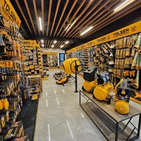 Étagère de sol en métal, outil électrique de bricolage, outils à air, outil de quincaillerie, présentoir métallique, bon marché usine OEM