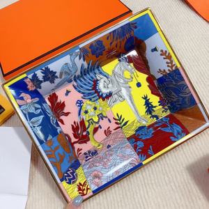 Oferta Especial de Fábrica, Bandeja de Joyería Redonda de Porcelana Blanca Pura de Alta Calidad, Personalizable - Product Image 1