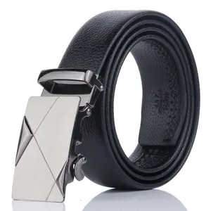 Ceinture à boucle ardillon automatique à cliquet célèbre de luxe ceinture en cuir PU rétro de couleur unie pour hommes d'affaires