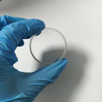 Lensa Optik Kepala Pemotong Laser BK7 / Fused Silica Plano Convex PCX Lensa Lapisan AR Perlindungan Laser Daya Tinggi Suku Cadang Pengganti