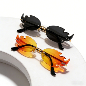 P l S H E O Gafas de Sol de Moda con Marco Redondo de Llama Estilo Hip Hop, Color Caramelo, Lentes Anti-Reflejantes Sin Montura de Lujo para Mujer - Product Image 2