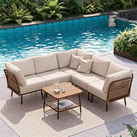 Ensemble de canapé d'angle modulaire en rotin pour l'extérieur, mobilier de patio avec table basse à grain de bois pour grand espace extérieur