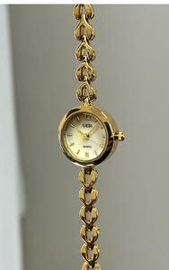 Reloj de Mujer Elegante con Esfera Pequeña, Estilo de Cadena Delicada, Reloj de Cuarzo Minimalista - Product Image 5