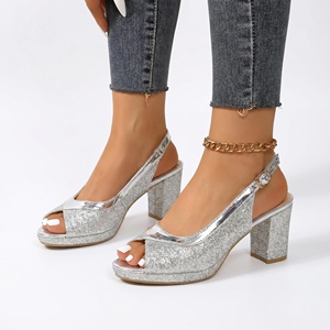 <span class=keywords><strong>Sandali</strong></span> <span class=keywords><strong>da</strong></span> Donna Sexy con Glitter <span class=keywords><strong>Argento</strong></span>, Traspiranti, Antiscivolo, Tacco Alto e Spesso, <span class=keywords><strong>Comodi</strong></span>, con Plateau e Cinturino alla Caviglia, per Matrimoni - Product Image 1