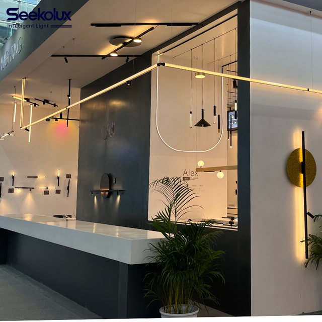 Nordic Luxury Aluminum & Acrylic LED Pendant Chandelier Ceiling Light for Modern Living Room Kitchen AC Powered
