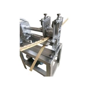 Máquina de Corte para Procesamiento de Bambú, Maquinaria para Trabajar la Madera con Motor de 0.25kW de Potencia para Abrir y Cortar Bambú - Fácil de Operar - Product Image 2