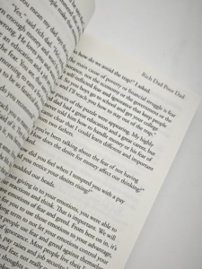 หนังสือพ่อรวยสอนลูก - เข้าเล่มแบบเย็บกี่ กระดาษออฟเซ็ต พิมพ์ออฟเซ็ต - Product Image 5