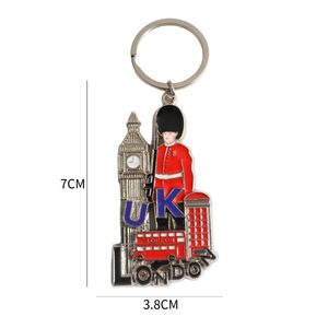 Porte-clés <span class=keywords><strong>en</strong></span> métal avec collage de monuments de <span class=keywords><strong>Londres</strong></span>, souvenir de la Garde royale britannique et du Big Ben - Product Image 4