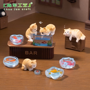 Figurine de poisson créative, mignonne et coquine, pour micro-paysage, petite maison de poupée, accessoires décoratifs DIY, mini miniature - Product Image 1