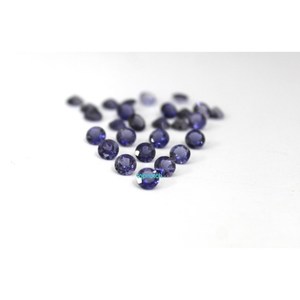 M K Corporation - Gema de Iolita Azul Natural de 2 mm, 0.031 Ct, Corte Brillante Redondo, Rellena de Fracturas, para Joyería - Product Image 1