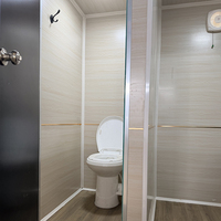 Remorque de toilettes portables avec douche, salle de bain mobile de luxe pour mariages, fêtes et événements en plein air