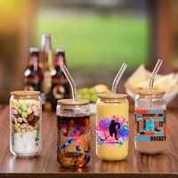 Échantillon gratuit sur le thème du hockey sur glace, obtenez le catalogue, vente en gros, conception personnalisée d'anime, transfert UVDTF, tasse à café en verre de 16 oz, enveloppe UV DTF