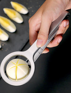 Outil de découpe en gros Syh321 en acier inoxydable : divise les œufs durs en 6 segments égaux en une seule action - Product Image 4