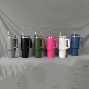 Termo para Auto de Gran Capacidad con Asa, Tubo de Succión, Anticaídas, Acero Inoxidable 304, Personalizable, Estilo Moderno y Minimalista, con Pajita - Product Image 2