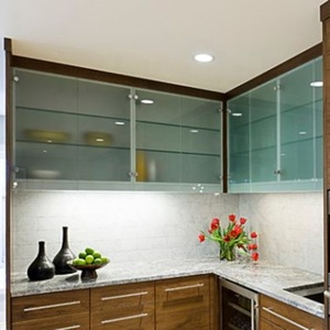 <span class=keywords><strong>Verre</strong></span> <span class=keywords><strong>trempé</strong></span> clair givré à structure solide de taille personnalisée pour les portes d'armoires de cuisine et la décoration - Product Image 2