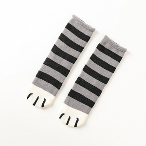 Calcetines de maternidad de moda Calcetines lindos de patas de gatos Terry Calcetines de piso de tubo de algodón costilla cómoda - Product Image 6