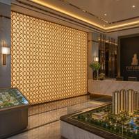 Panneau mural décoratif rétroéclairé par LED avec anneau en verre dépoli et disque en marbre, cadre en acier inoxydable poli pour mur d'accentuation de hall d'hôtel