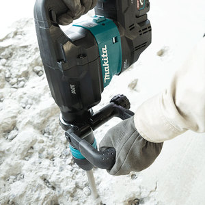 Marteau de démolition électrique Makita HM001G 40V avec batterie lithium rechargeable - Product Image 1