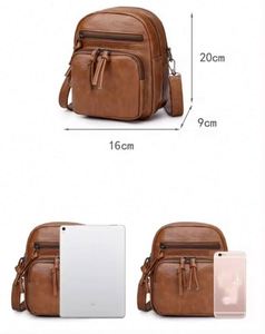 กระเป๋าถือสะพายไหล่ไนลอนแท้กันน้ำ BSCI Factory BSC Factory กระเป๋าสะพายข้าง กระเป๋า Messenger - Product Image 6
