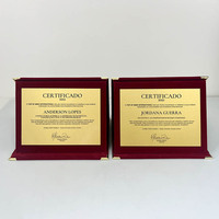 Plaque de certificat de velours pliable en velours bleu rouge turquoise avec plaque d'or MH-J0284