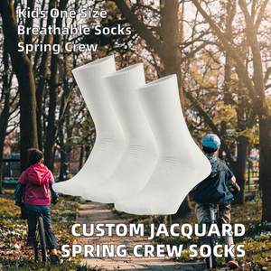 Chaussettes de sport respirantes en jacquard tricoté sur mesure OEM, coupe haute, design personnalisé pour la saison printanière, taille universelle - Product Image 2