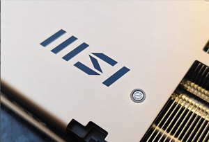 Carte graphique MSI INSPIRE 2X OC GeForce RTX 5060 Ti 8G GDDR7 pour GPU Nvidia, idéale pour le jeu vidéo sur PC, avec sortie DP et ventilateur de refroidissement - Product Image 3