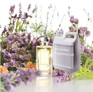 Huile de parfum à l'essence de grenade de haute pureté en gros, parfum pour voiture, shampoing parfumé, produit de soin de la peau - Product Image 4
