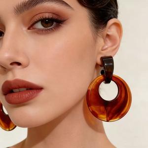 Pendientes Geométricos de Acrílico con Diseño de Caparazón de Tortuga Marrón, Estilo Vintage, Pendientes Colgantes de Moda para Mujer - Product Image 1